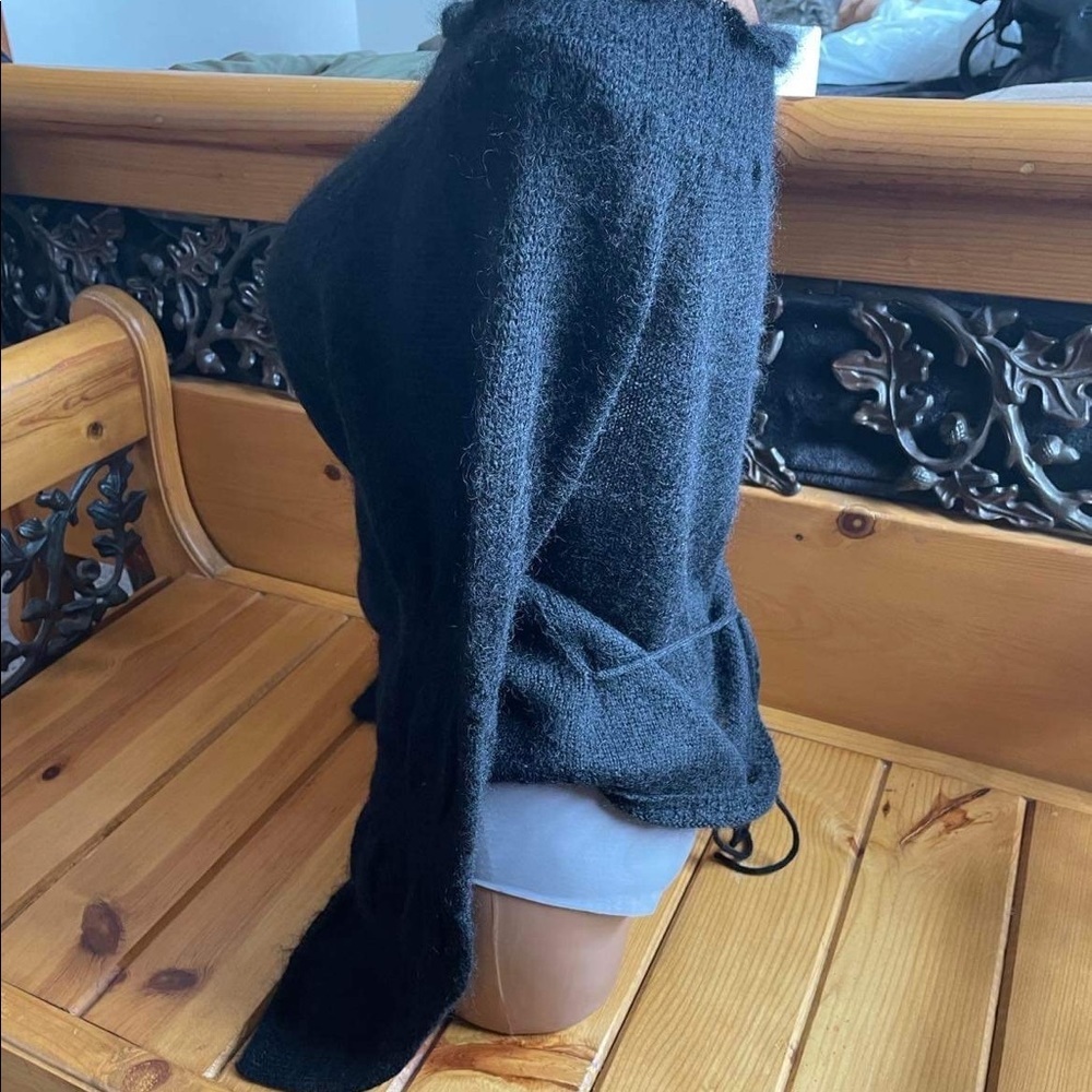 Victoria’s Secret Off the Shoulder - Picture 2 of 7